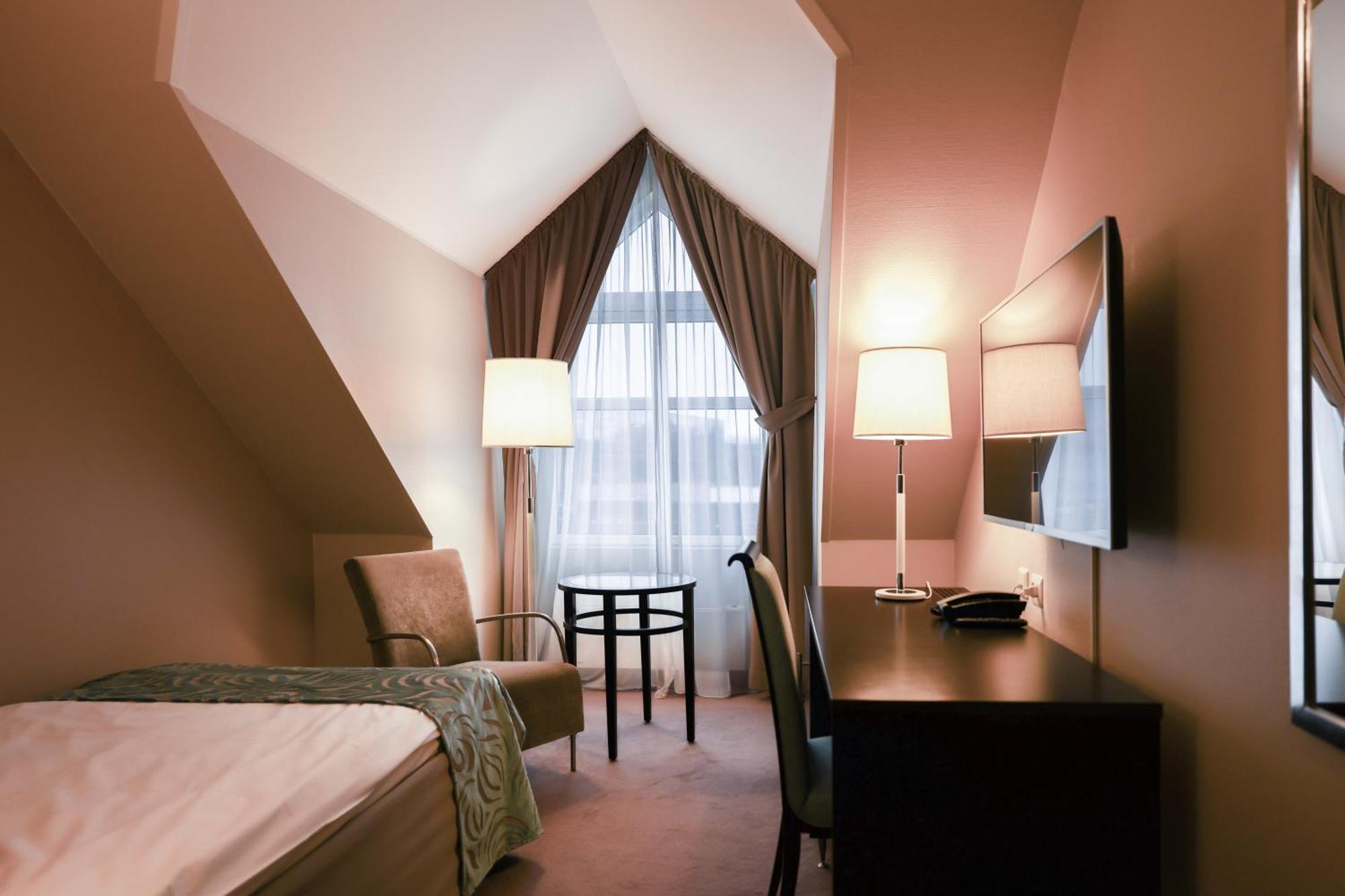 Quality Hotel Floro Ngoại thất bức ảnh