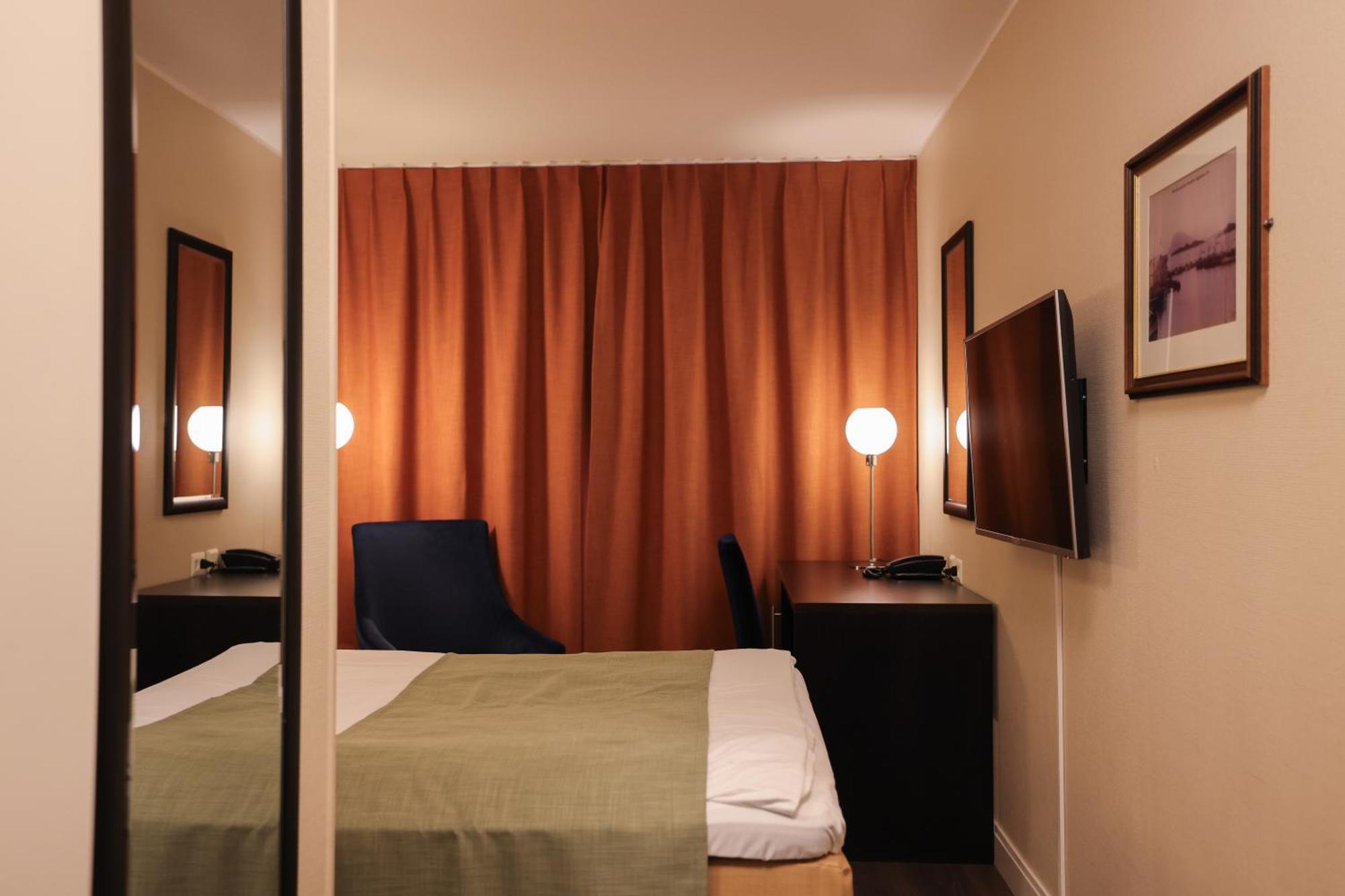 Quality Hotel Floro Ngoại thất bức ảnh