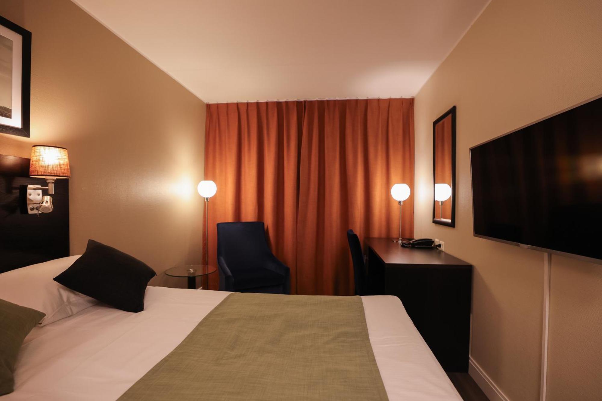 Quality Hotel Floro Ngoại thất bức ảnh