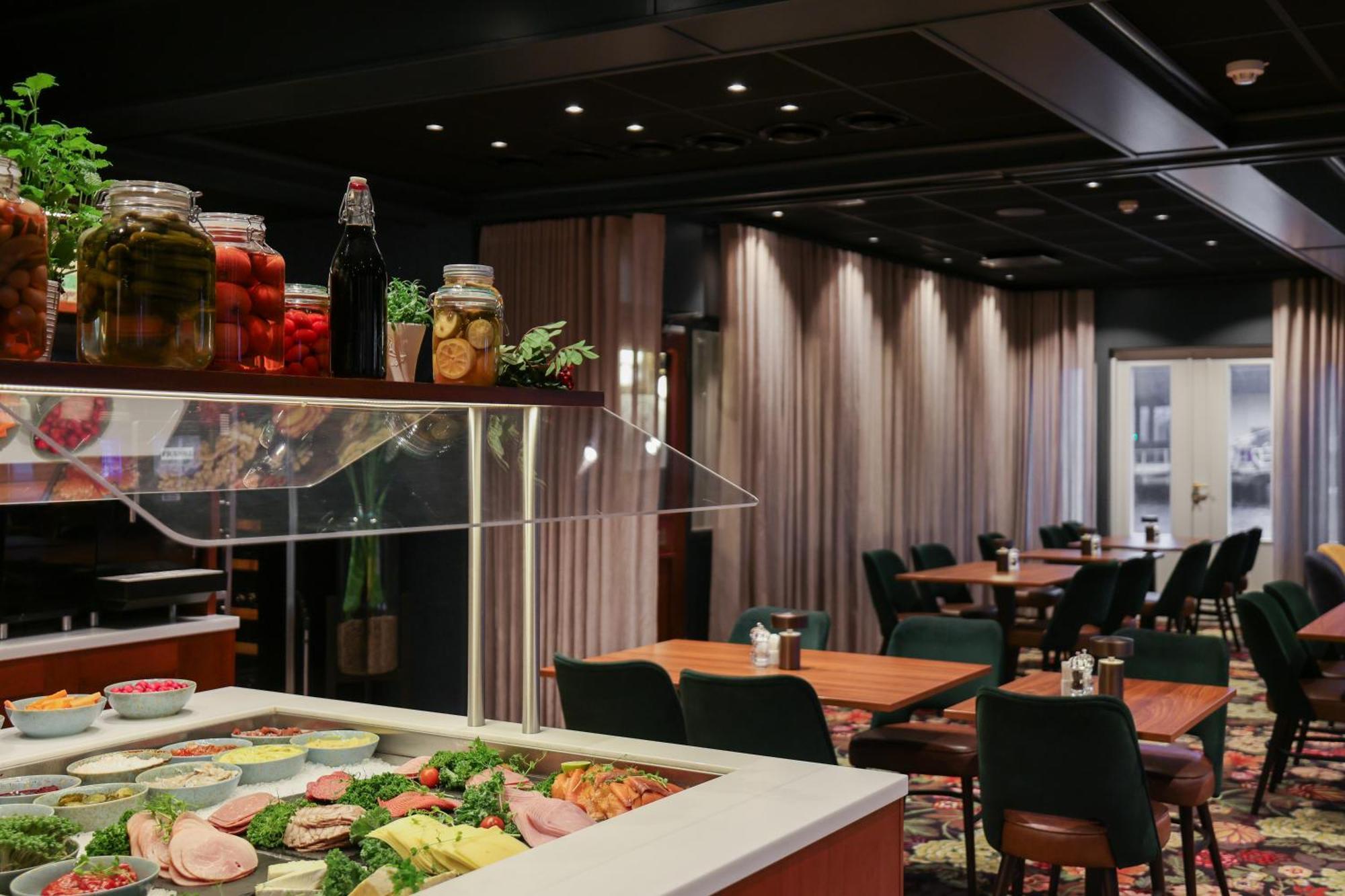 Quality Hotel Floro Ngoại thất bức ảnh